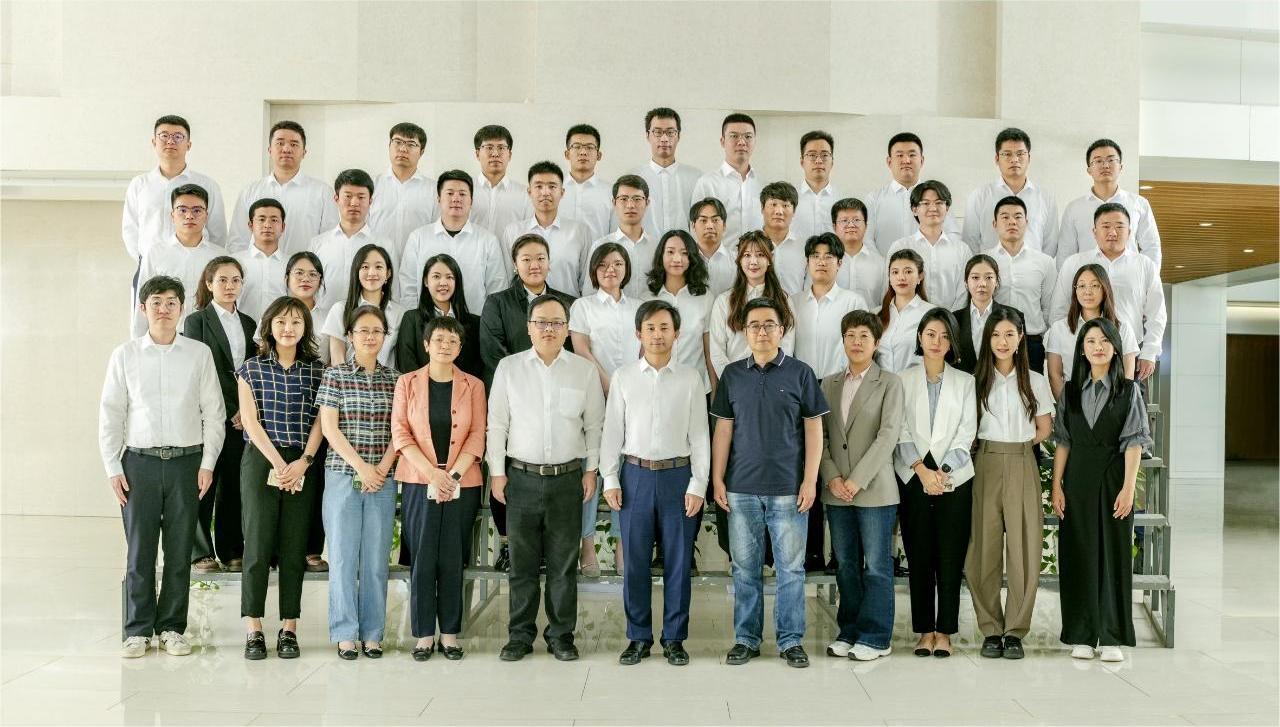 02勇立潮頭敢為先?奮楫揚(yáng)帆謀新篇.jpg